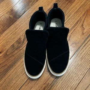 Toms Black Suede Paxton Slip On Sneakers